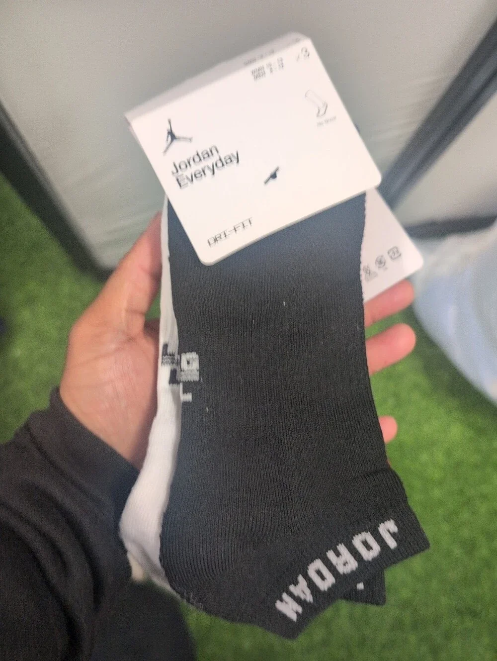 Jordan Everyday Athletic Ankle Socks in Black/White/Red M 8-12 / W 10-13 3pk